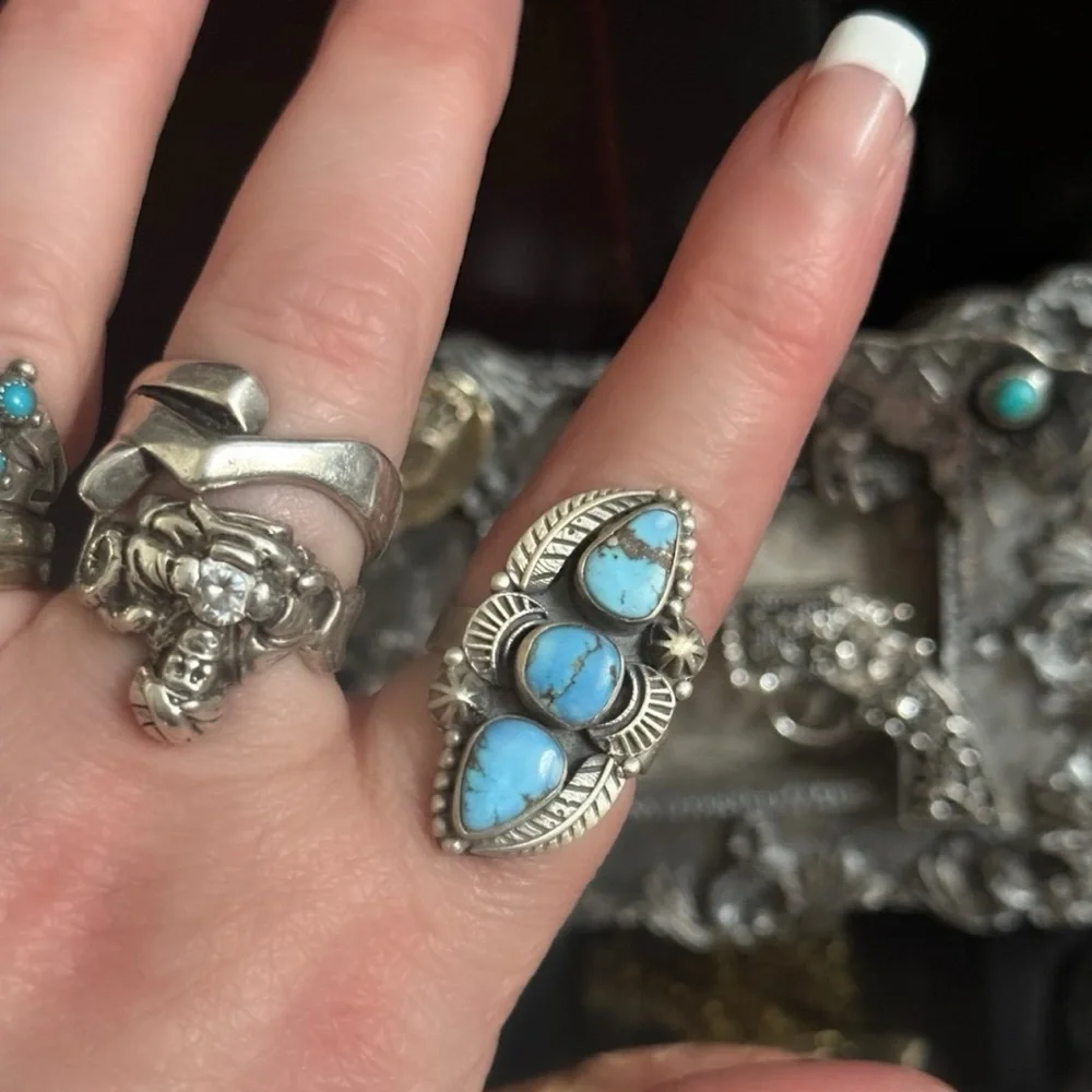 Sold ❤️ Golden Hills Turquoise Southwestern Sterling Silver Adjustable Ring - Picture 2 of 6